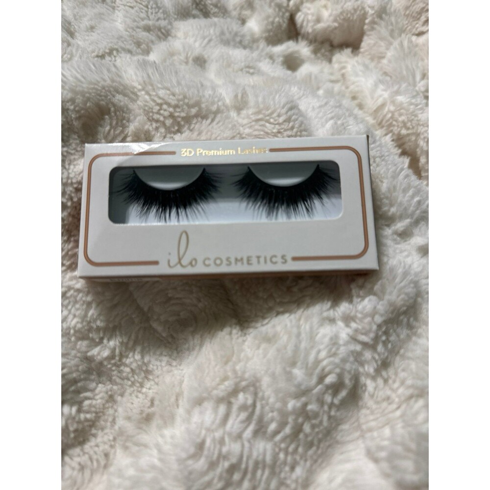 Ilo Cosmetics lashes